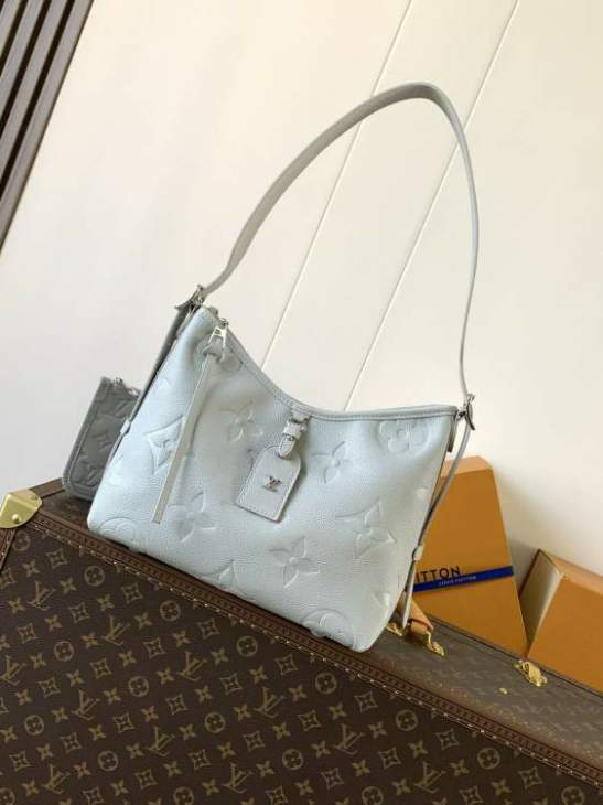 Picture of Louis Vuitton Handbags _SKUfw221243838fw